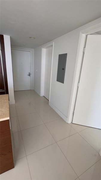 Apartment for rent at Icon Brickell Tower I 4913