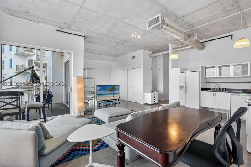 Property photo # 6