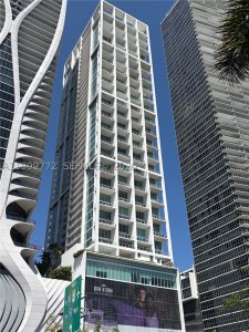 Ten Museum Park Apt #1001