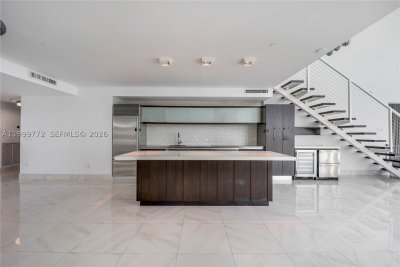 Comprar apartamento no Ten Museum Park 1001