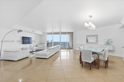 Comprar apartamento no Ocean Four 1107