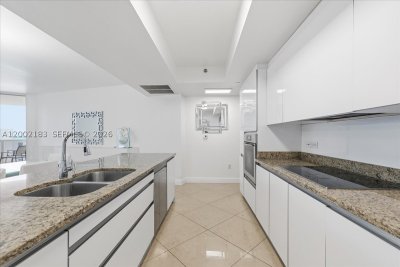 Comprar apartamento no Ocean Four 1107