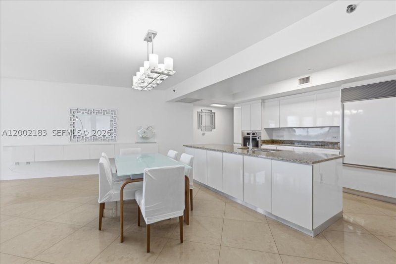 Comprar apartamento no Ocean Four 1107