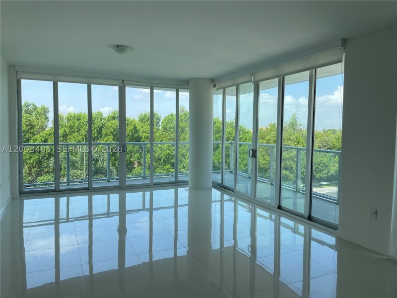 Condo for sale at Midtown Doral 411