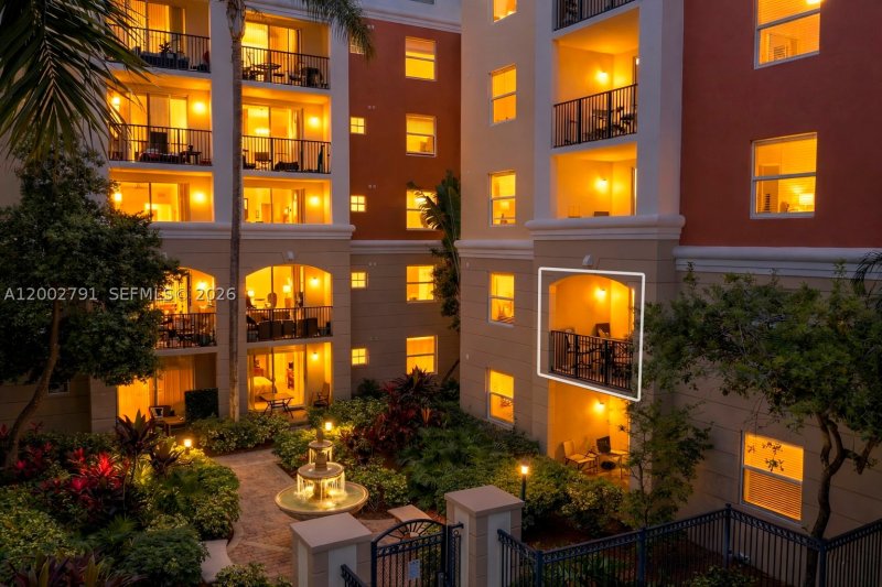 Condo for sale at Porto Bellagio 3204