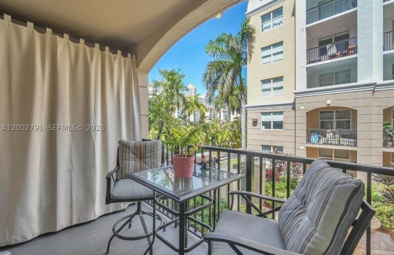 Condo for sale at Porto Bellagio 3204