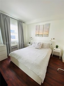 Comprar apartamento no Ocean Walk on South Beach 228
