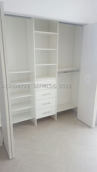 Apartment for rent at Bay House 2705
