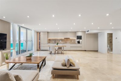 Alquiler de apartamento en Roney Palace 1011