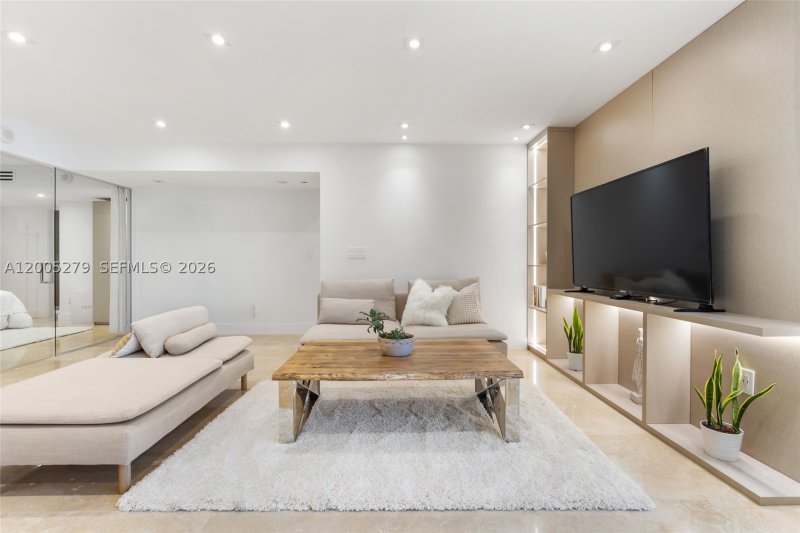 Alquiler de apartamento en Roney Palace 1011