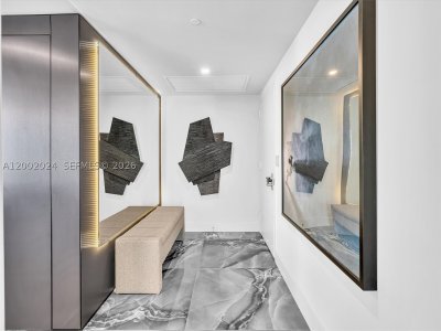 Comprar apartamento no Icon Brickell Tower I 2715