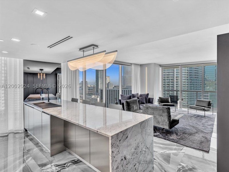 Condo for sale at Icon Brickell Tower I 2715