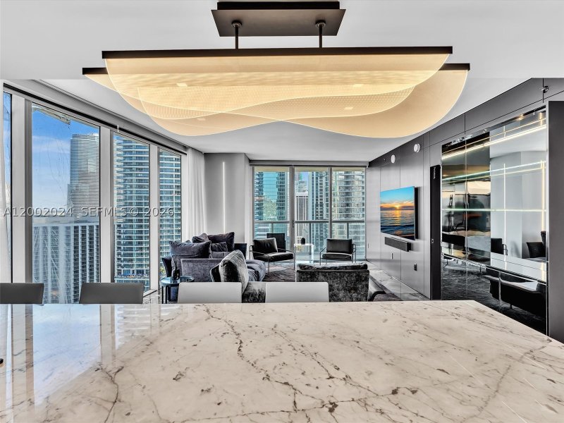 Condo for sale at Icon Brickell Tower I 2715