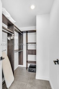 Comprar apartamento en YotelPad Miami 2503