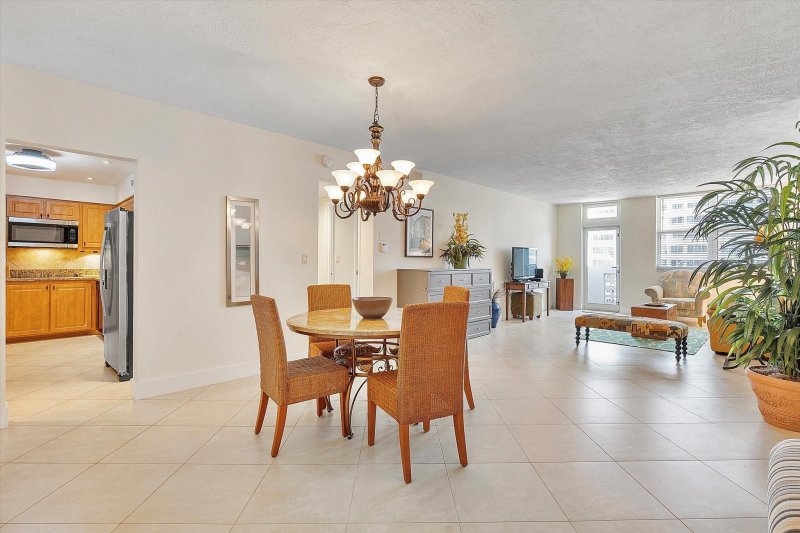 Condo for sale at Galt Towers 10j