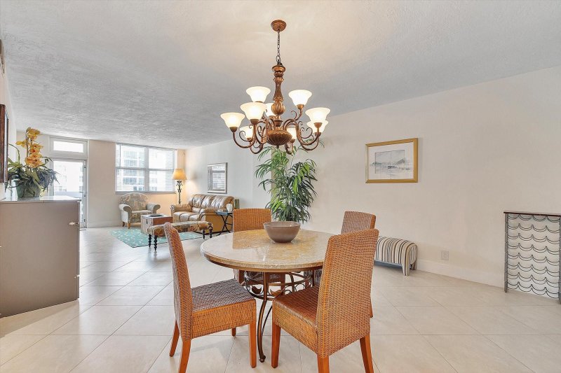 Condo for sale at Galt Towers 10j