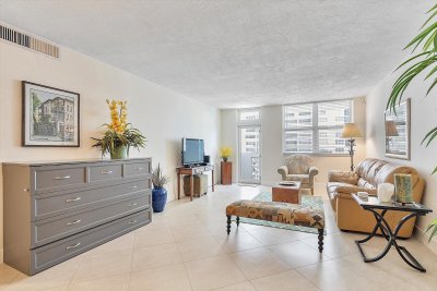 Comprar apartamento en Galt Towers 10j