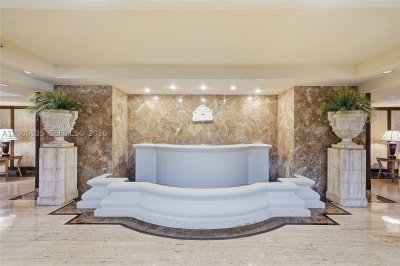 Comprar apartamento no Balmoral Condo 14D