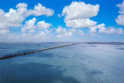 Comprar apartamento en Biscayne Beach 4003