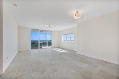 Comprar apartamento no One Fifty One at Biscayne 2106