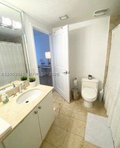Comprar apartamento no Sail at Brickell 1504
