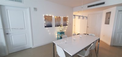 Comprar apartamento no Sail at Brickell 1504