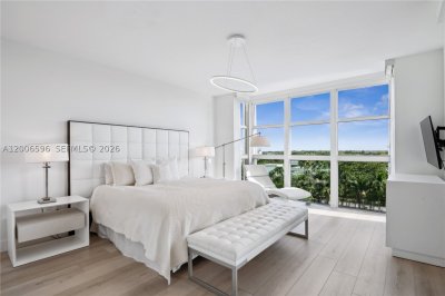Alquiler de apartamento en Ocean Club Lake Villa Three PH10