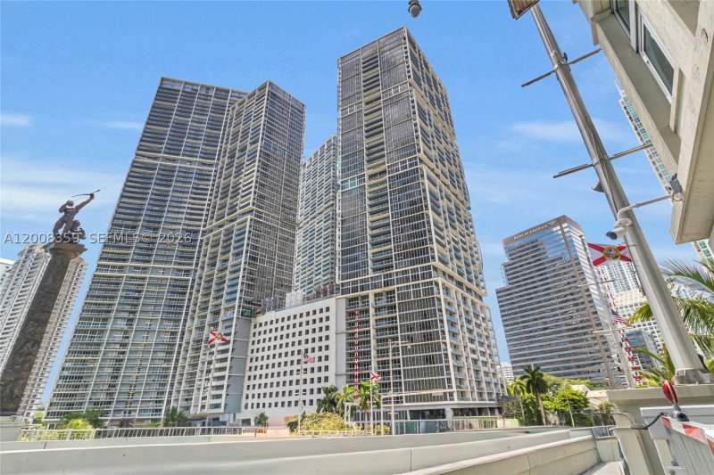 Condo for sale at Icon Brickell Viceroy 2508