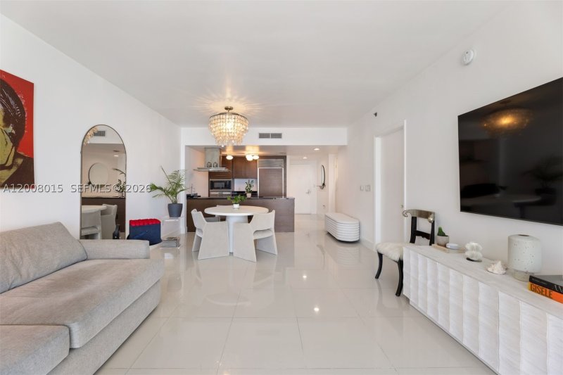 Condo for sale at Icon Brickell Tower II 3509