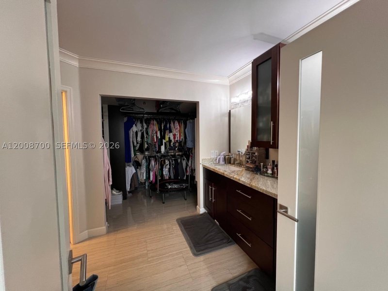 Condo for sale at Mystic Pointe 500 1605