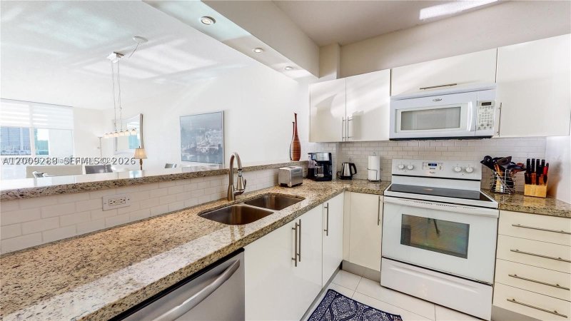 Alquiler de apartamento en Marina Bay Club 504