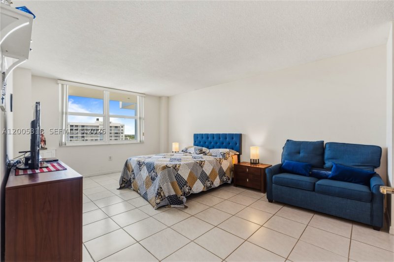 Condo for sale at Admirals Port Condos 2012E