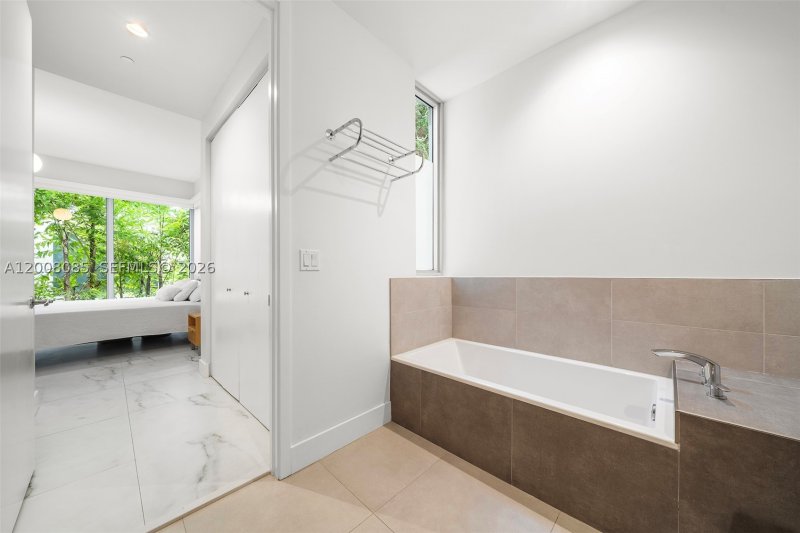 Comprar apartamento en Eleven in the Roads 208