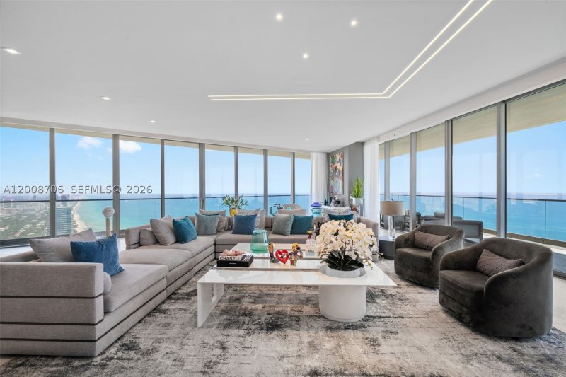 Condo for sale at Residences by Armani / Casa 5200