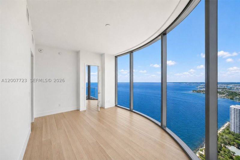 Comprar apartamento no Una Residences at Brickell 3303