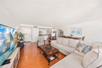 Comprar apartamento en Bayview Towers B1006