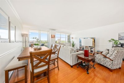 Bayview Towers Apt #B1006