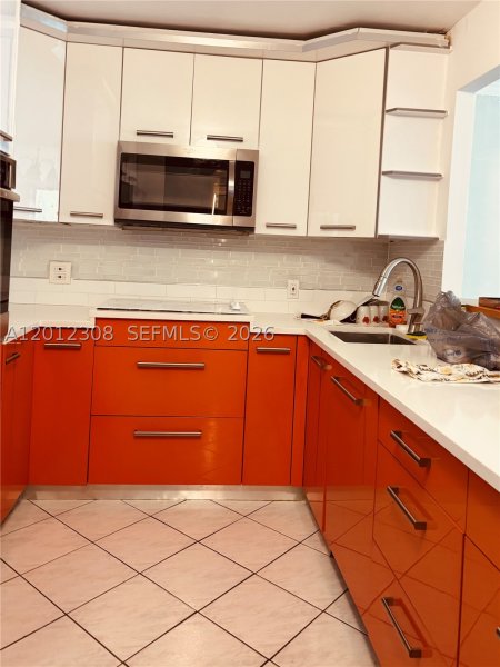 Condo for sale at Imperial Towers 622