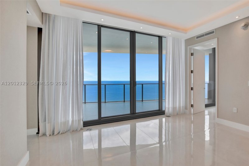 Alquiler de apartamento en Ritz Carlton Residences Sunny Isles 3804