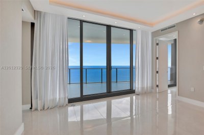 Alquiler de apartamento en Ritz Carlton Residences Sunny Isles 3804