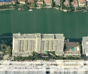 Comprar apartamento no 5600 Collins 9E