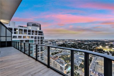 Comprar apartamento no Hyde Midtown PH3217
