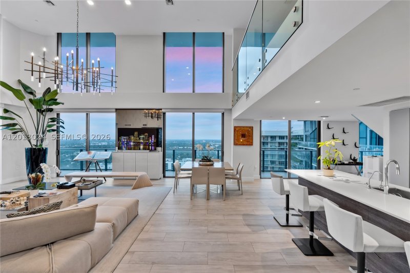 Condo for sale at Hyde Midtown PH3217