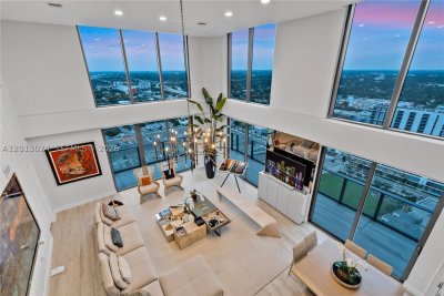 Comprar apartamento no Hyde Midtown PH3217