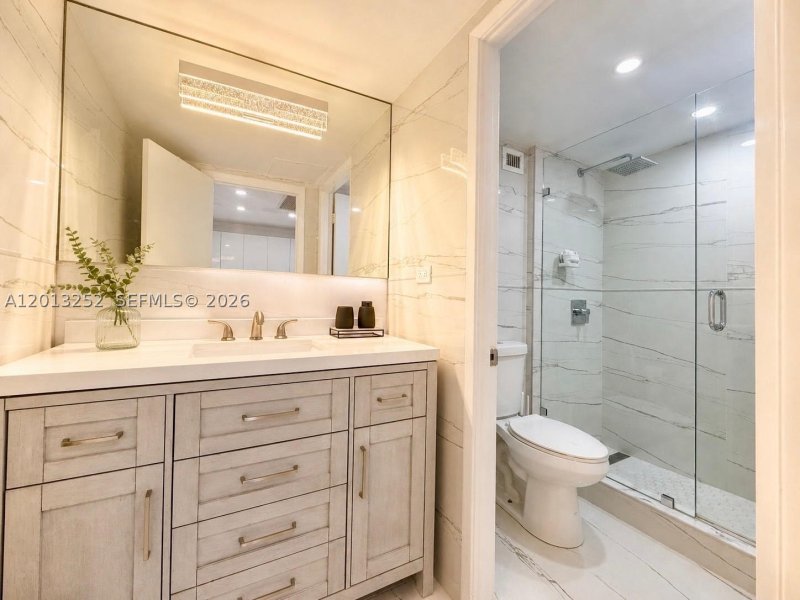 Alquiler de apartamento en Roney Palace 628