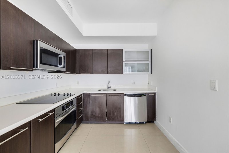 Condo for sale at The Ivy 2504