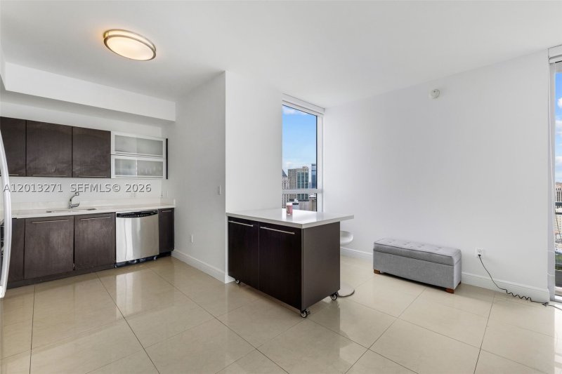 Condo for sale at The Ivy 2504