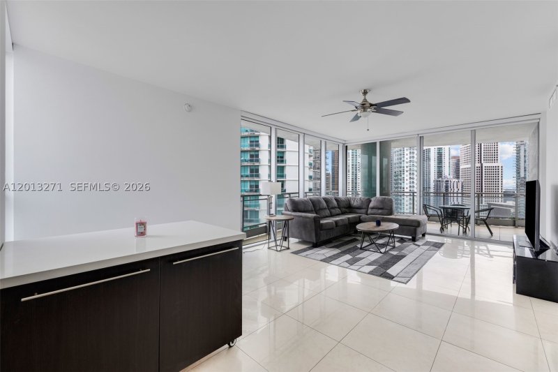 Condo for sale at The Ivy 2504