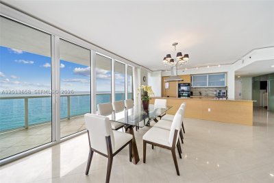 Aluguel de apartamento no Beach Club Two 1701