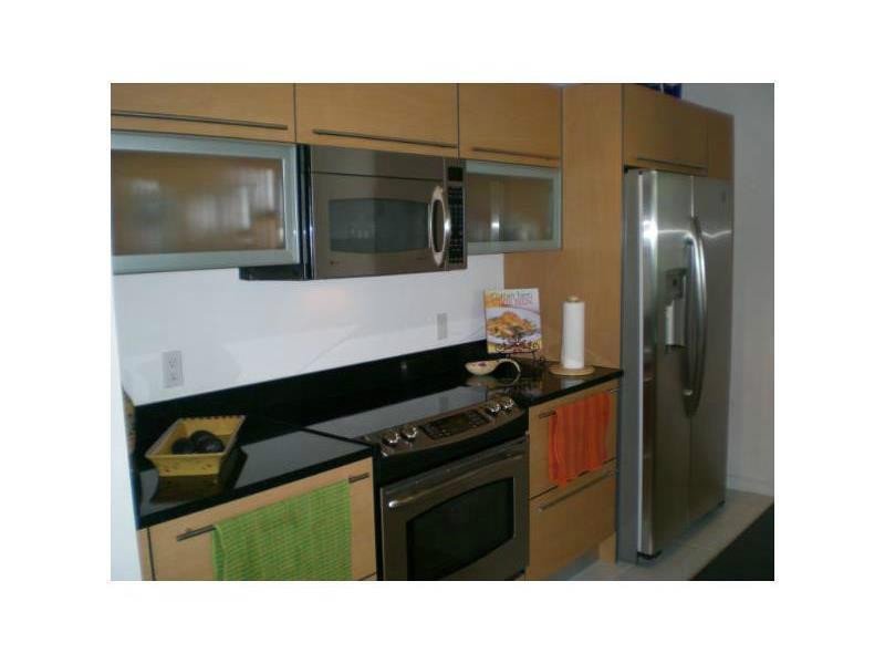 Condo for sale at The Plaza Tower II 701